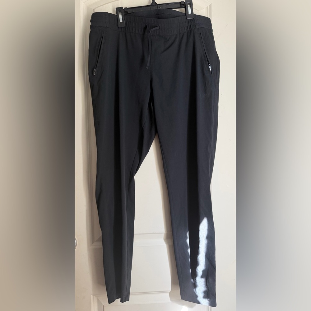 Kuhl women’s pants Black Pants L Casul sports outdoors gym fun hiking